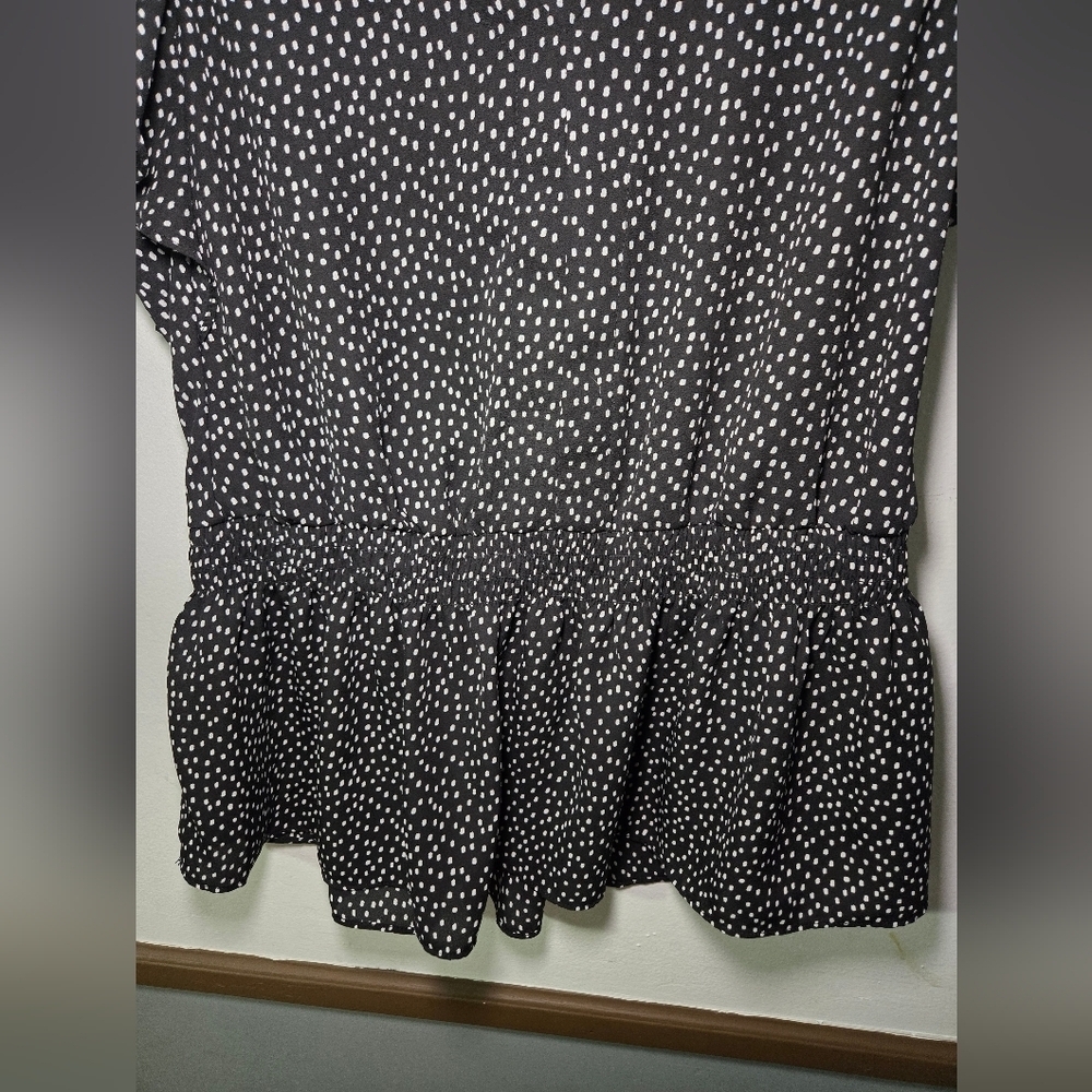 Banana Republic Women's Sleeveless Smocked Peplum Black Polka Dot Medium - Picture 4 of 6